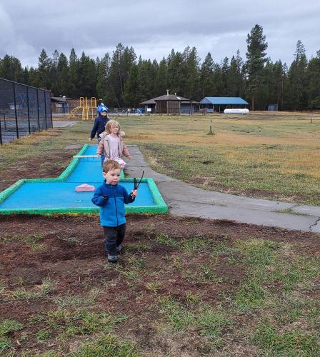 20211029-mini-golf-bend-sunriver-TT