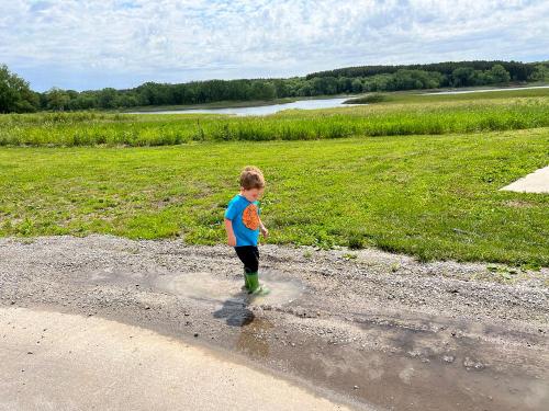 20220604-Splashing-in-puddles-2-Sugar-Bottom-IA
