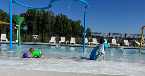 20220627 7711-splash-pad-Indian-Lakes-IN