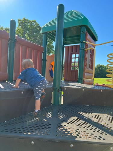 20220812-02-playground-Circle-M-Lancaster-PA