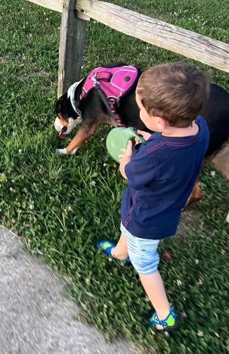 20220816-02-family-walk-Circle-M-Lancaster-PA