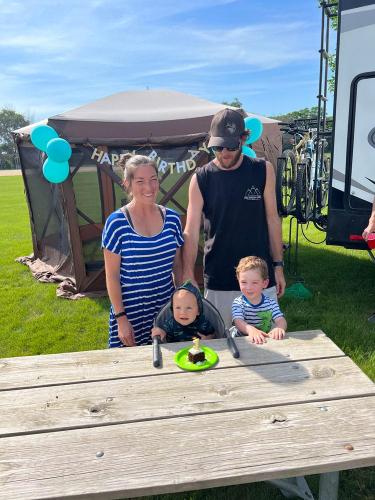 20220612-86-Isaiah-Birthday-cake-Kalona-Park