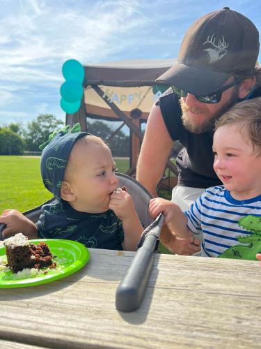 20220612-95-Isaiah-birthday-cake-Kalona-Park