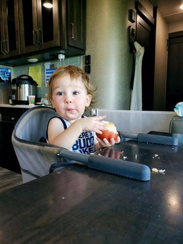 Chicco-highchair-2-Kids-Equipment