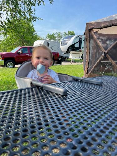Chicco-highchair-8-Kids-Equipment