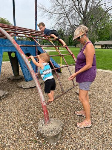 20220529-Climbing-with-Lala-Kalona-Park