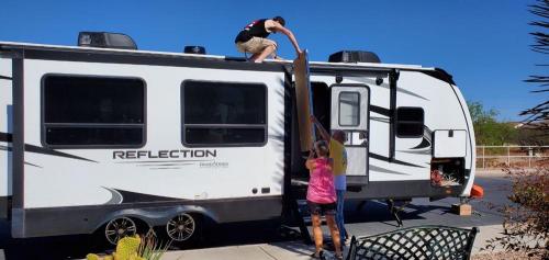 Zamp-RV-Solar-Panel-Installation