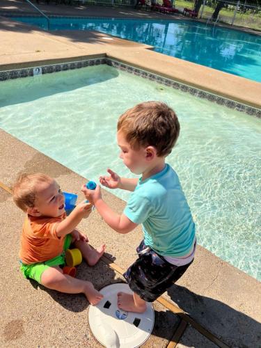 boys-at-pool-7-lake-tawakoni